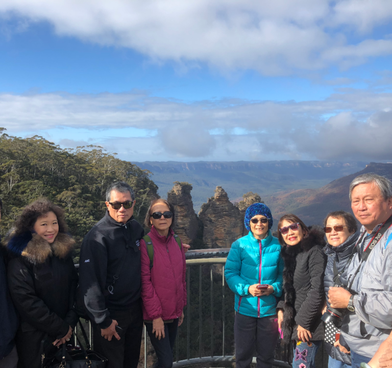 private-family-tour-blue-mountains-three-sisters